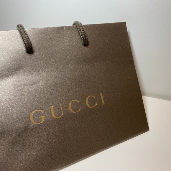 Authentic Gucci Paper Shopping Bag - Picture 7 of 7